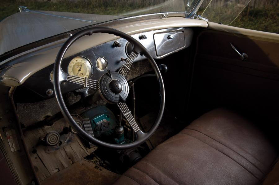  Ford V8 Model 48 DeLuxe Phaeton 1935 года  (фото 20 из 52)